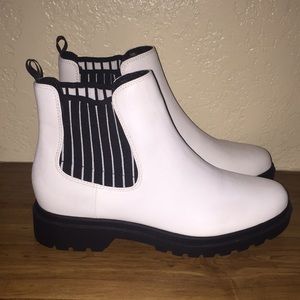 Mix No. 6 Boots Size 8.5M